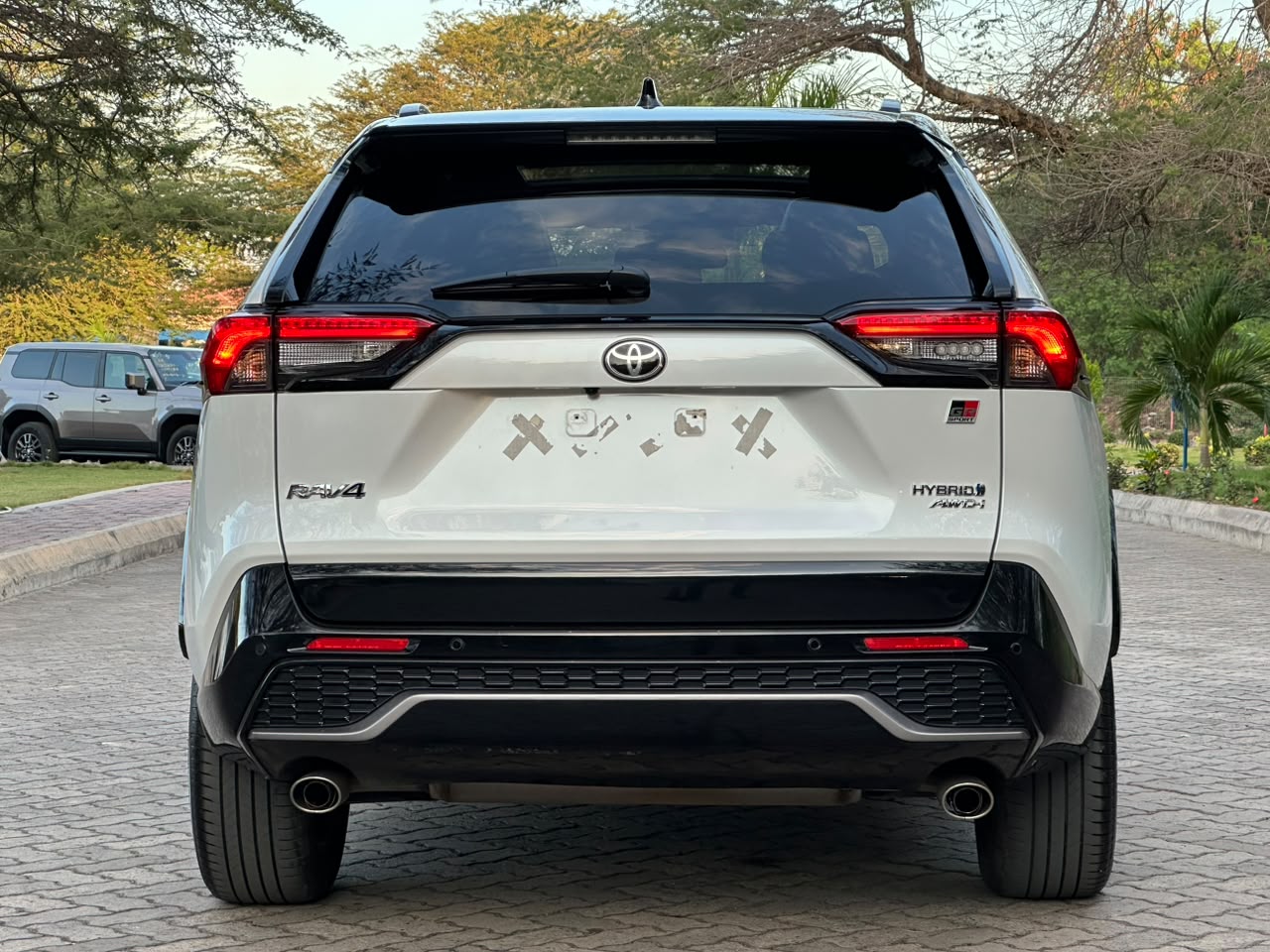 TOYOTA RAV4 thumbnail 10